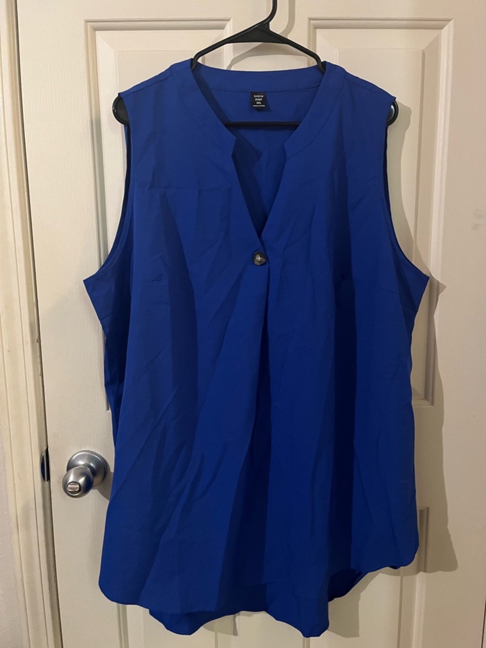 Sleeveless V-Neck Button Front Blouse - Royal Blue